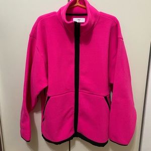LIKE NEW Aritzia TNA Fleece Jacket
